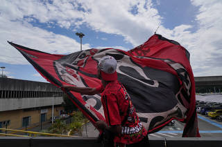 Copa Libertadores - Copa Libertadores champions Flamengo celebrate title with fans