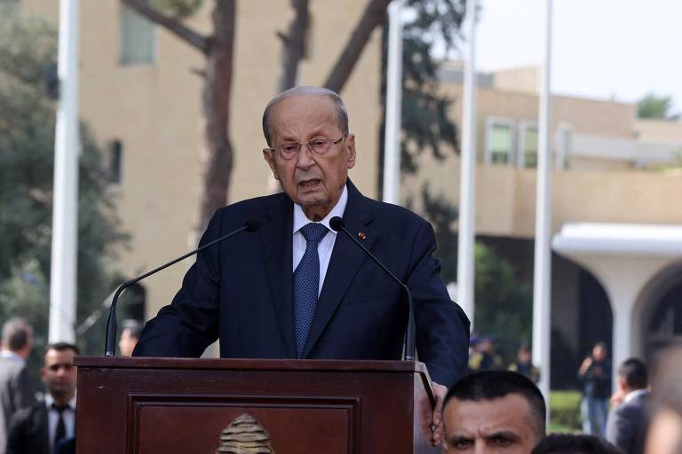 Líbano vive vácuo de poder com saída de presidente Michael Aoun