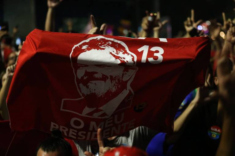 Lula é eleito presidente pela 3ª vez 