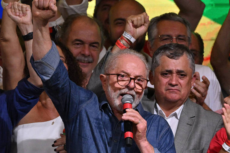 Lula durante seu primeiro discurso após vencer o segundo turno da eleição deste ano