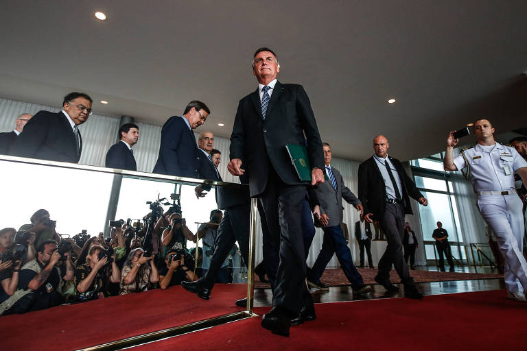 Bolsonaro faz pronunciamento no Palácio da Alvorada