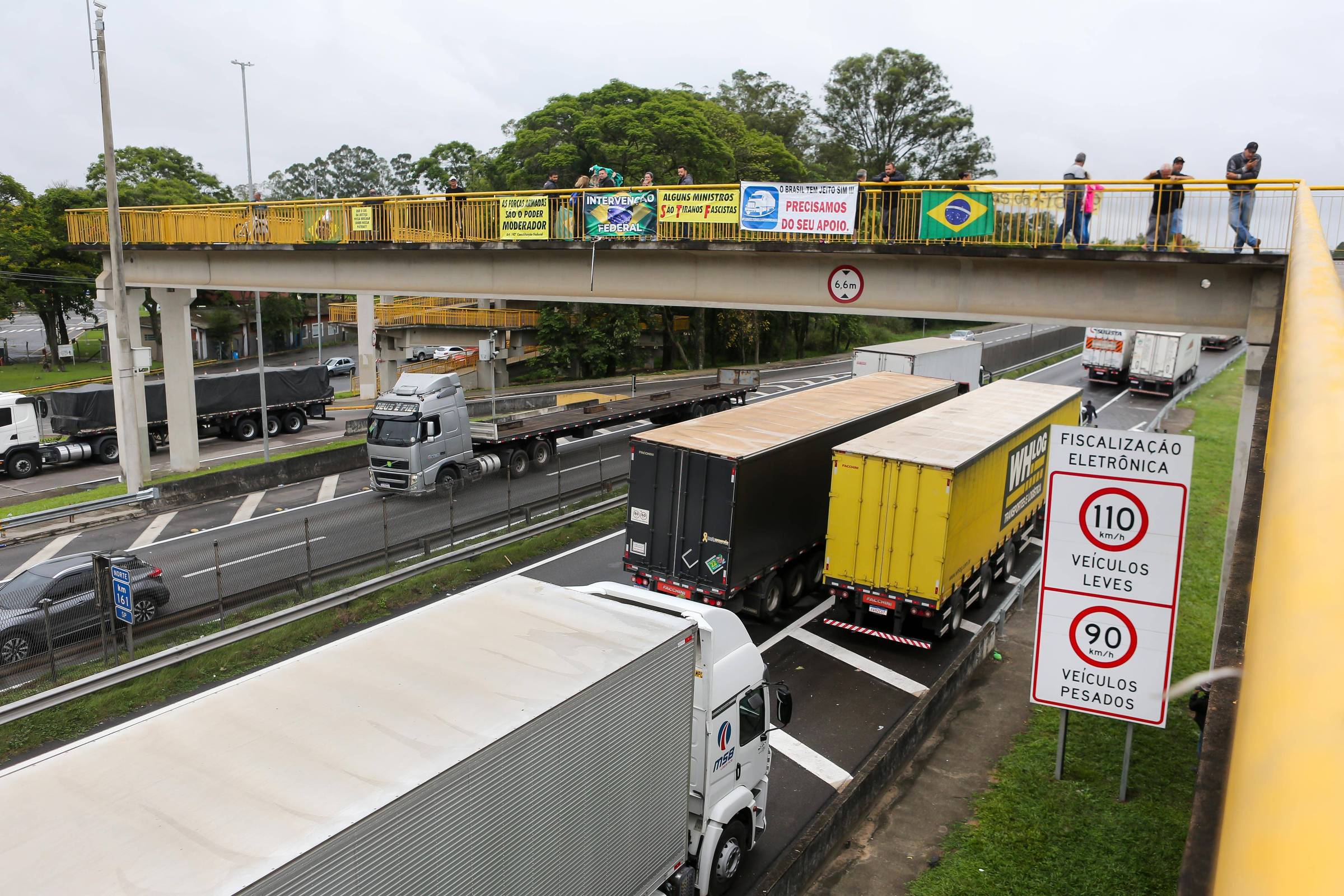 Pontos de bloqueio na BR-280