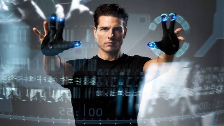 Tom Cruise no filme "Minority Report", de Steven Spielberg