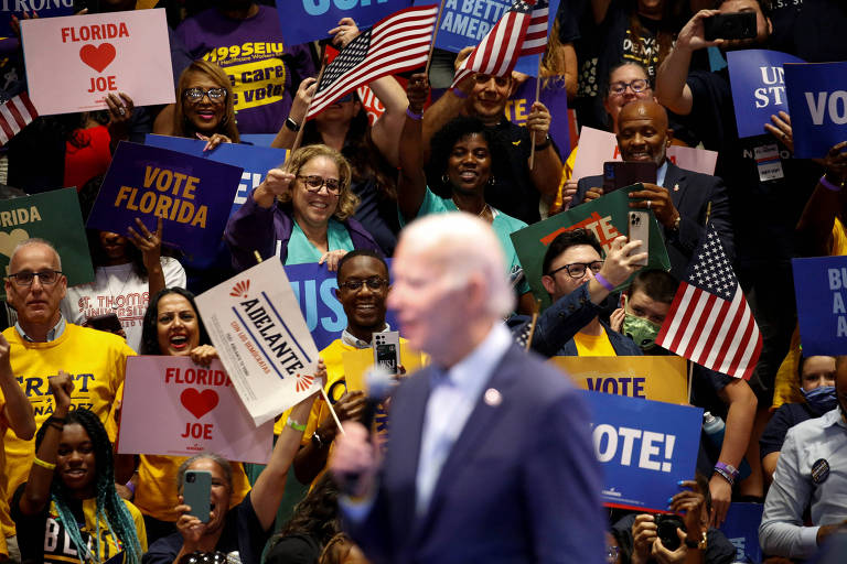O presidente dos EUA, Joe Biden, durante ato de campanha da candidata democrata para o Senado Val Demings, na Flórida, em Miami 