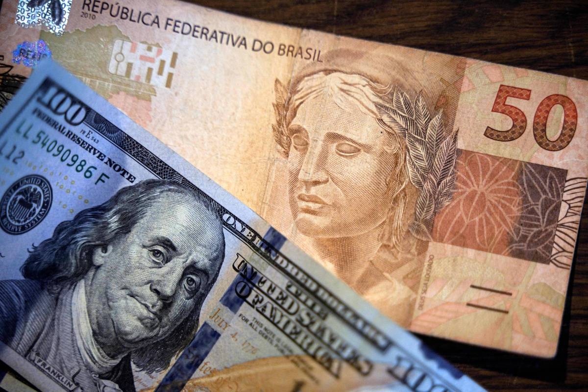 Veja a cotação do dólar hoje 16/06/2023 Mercado Folha