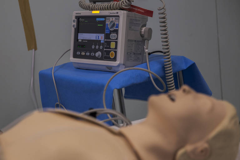Sala de simulação realística de endoscopia, no curso realizado pelo Hospital Sírio-Libanês