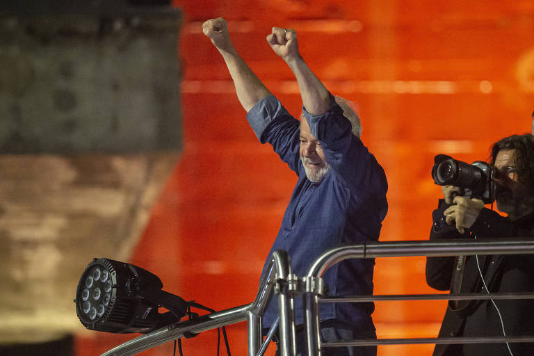 Lula, já presidente eleito