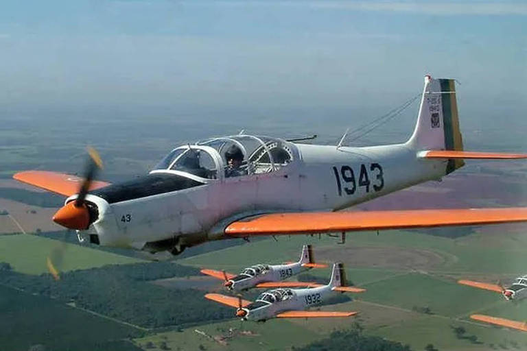 Avião da FAB desaparece em Santa Catarina durante voo de treinamento