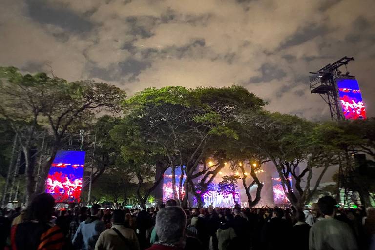 Árvores bloqueiam visão de um dos principais palcos do Primavera Sound São Paulo
