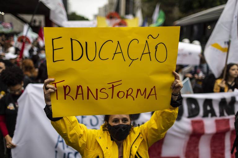 Lula terá que colocar a educação básica nos trilhos