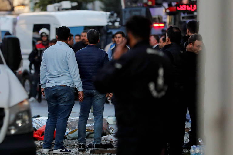 Explosão em Istambul deixa ao menos 6 mortos e 81 feridos