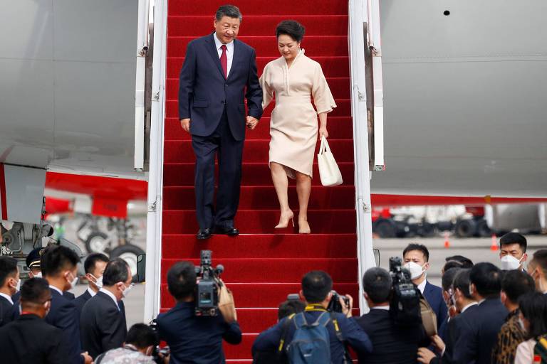 Xi Jinping chega à Indonésia para reunião do G20; veja fotos de hoje