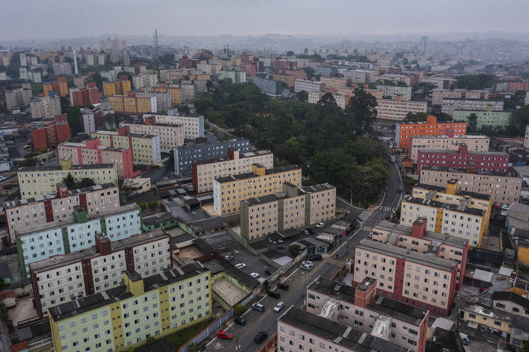 Neste 2022, para 3,6 bilhões de pessoas é possível votar em eleições multipartidárias e escolher um líder, mas outros direitos, como liberdade de expressão, e a independência de instituições como Legislativo e Judiciário foram suprimidos —são as autocracias eleitorais