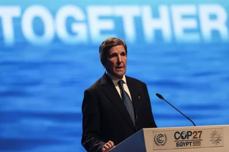 John Kerry durante palestra na COP27