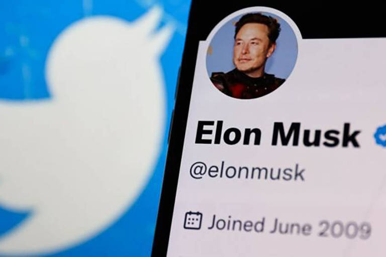 Elon Musk, novo dono do Twitter, disse que 'não tinha escolha' a não ser cortar vagas, porque a empresa estaria perdendo US$ 4 milhões por dia