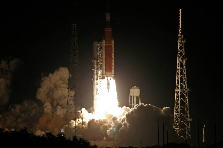 Missão Artemis 1 é lançada com sucesso rumo à Lua