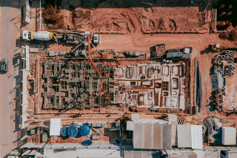 Cerca de R$ 23 bi também ficariam fora do teto e da meta de 2023 para investimentos; o valor é equivalente ao que exceder as receitas correntes do exercício anterior (ao da lei orçamentária), limitadas a 6,5% do excesso de arrecadação de receitas correntes de 2021 