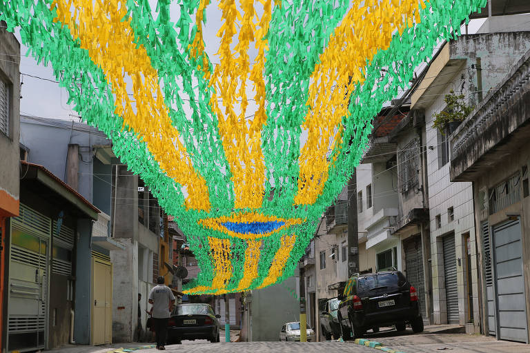 Copa 2022: Paulistanos entram no clima verde e amarelo - 18/11