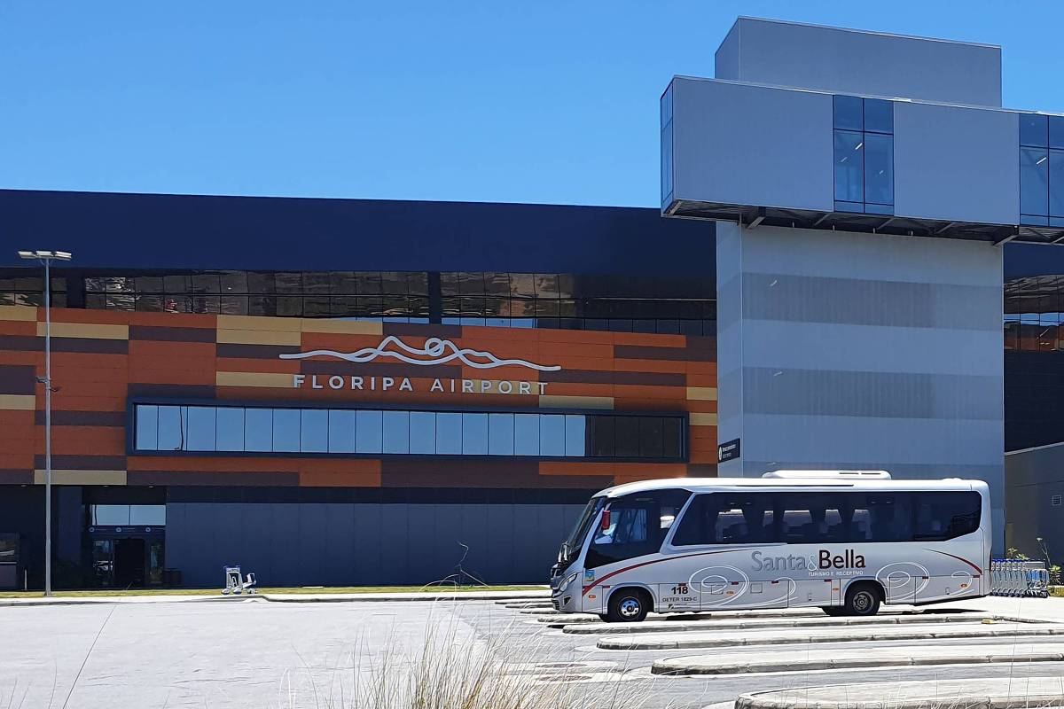 Aeroporto de Florianópolis vai abrir rodoviária - 19/11/2022