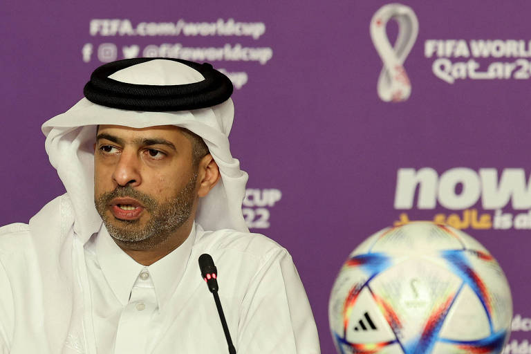 Nasser Al Khater, presidente-executivo da Copa de 2022, fala em entrevista coletiva