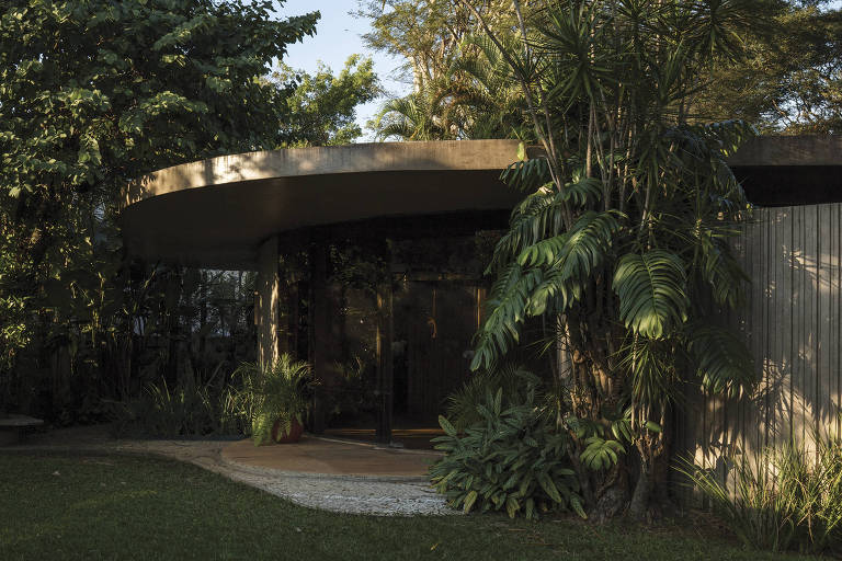 Obras de Picasso, Klimt, Giacometti e outros mestres ocupam casa de Niemeyer