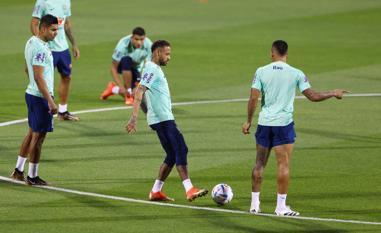 Neymar durante treino