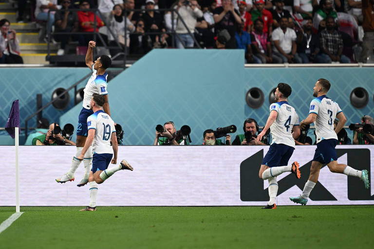 Inglaterra goleia Irã em jogo marcado por protestos na Copa do Catar