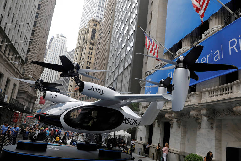 Empresa faz primeiro teste de táxi voador com sucesso em Nova York; veja vídeo