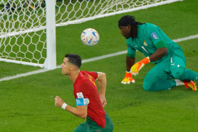 Cristiano Ronaldo supera marca de Pelé e Messi em vitória de Portugal