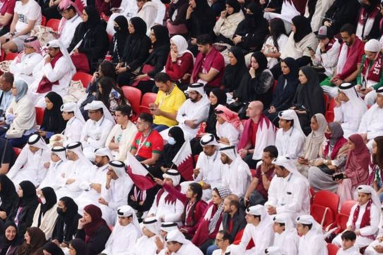 No Qatar, ao contrário de outras nações muçulmanas, as mulheres têm acesso aos estádios