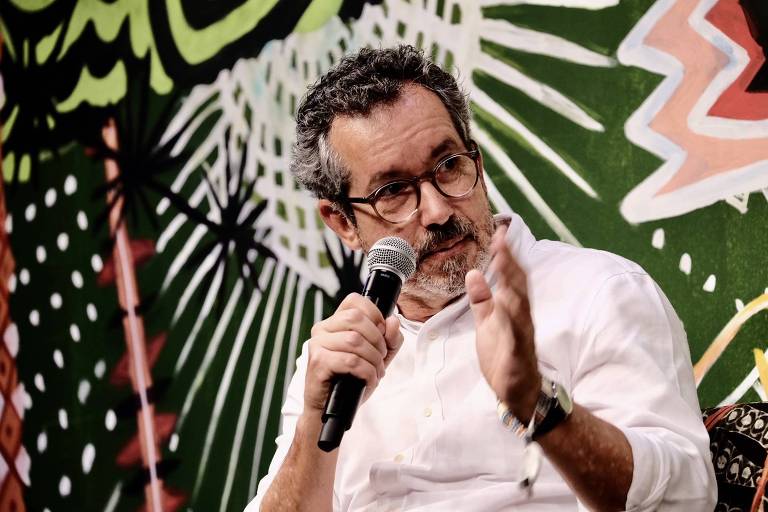 Bernardo Carvalho na mesa 'Memória Flip 20 Anos', na Festa Literária de Paraty, no Rio de Janeiro