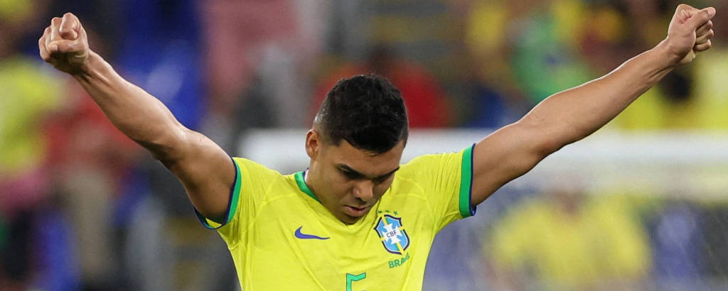 Brasil vence com gol de Casemiro e garante classificação na Copa