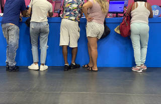 Feirão limpa nome da Serasa com a Enel.