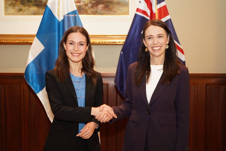 Primeiras-ministras da Nova Zelândia e da Finlândia reagem a pergunta sobre idade