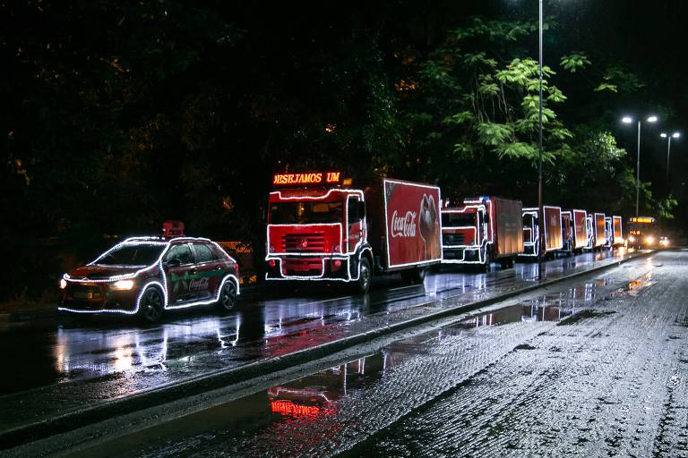 Caravanas de Natal promovidas pela Coca-Cola rodam cidades brasileiras