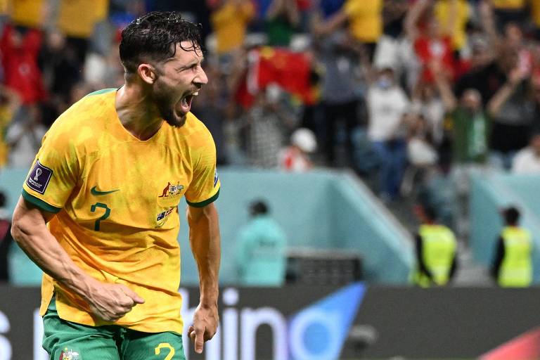 Austrália vence a Dinamarca e garante vaga nas oitavas de final da Copa pela segunda vez