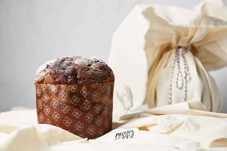 Na Padoca do Maní, o panetone leva chocolate ao leite, pistache, damasco e cobertura açucarada 