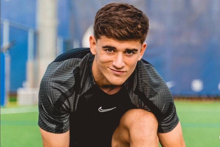 Jogador mais jovem a marcar pela Espanha em Copas do Mundo, Gavi é ídolo  teen e filho de ex-affair de Piqué - Esporte - Extra Online