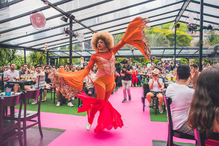 São Paulo tem brunch com show de drag queens aos domingos; veja como comprar ingressos