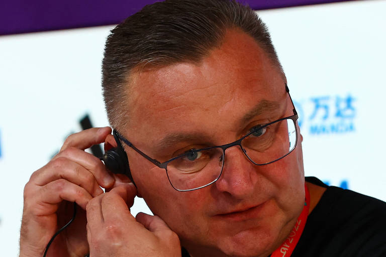 Polônia anuncia saída de técnico após queda nas oitavas da Copa