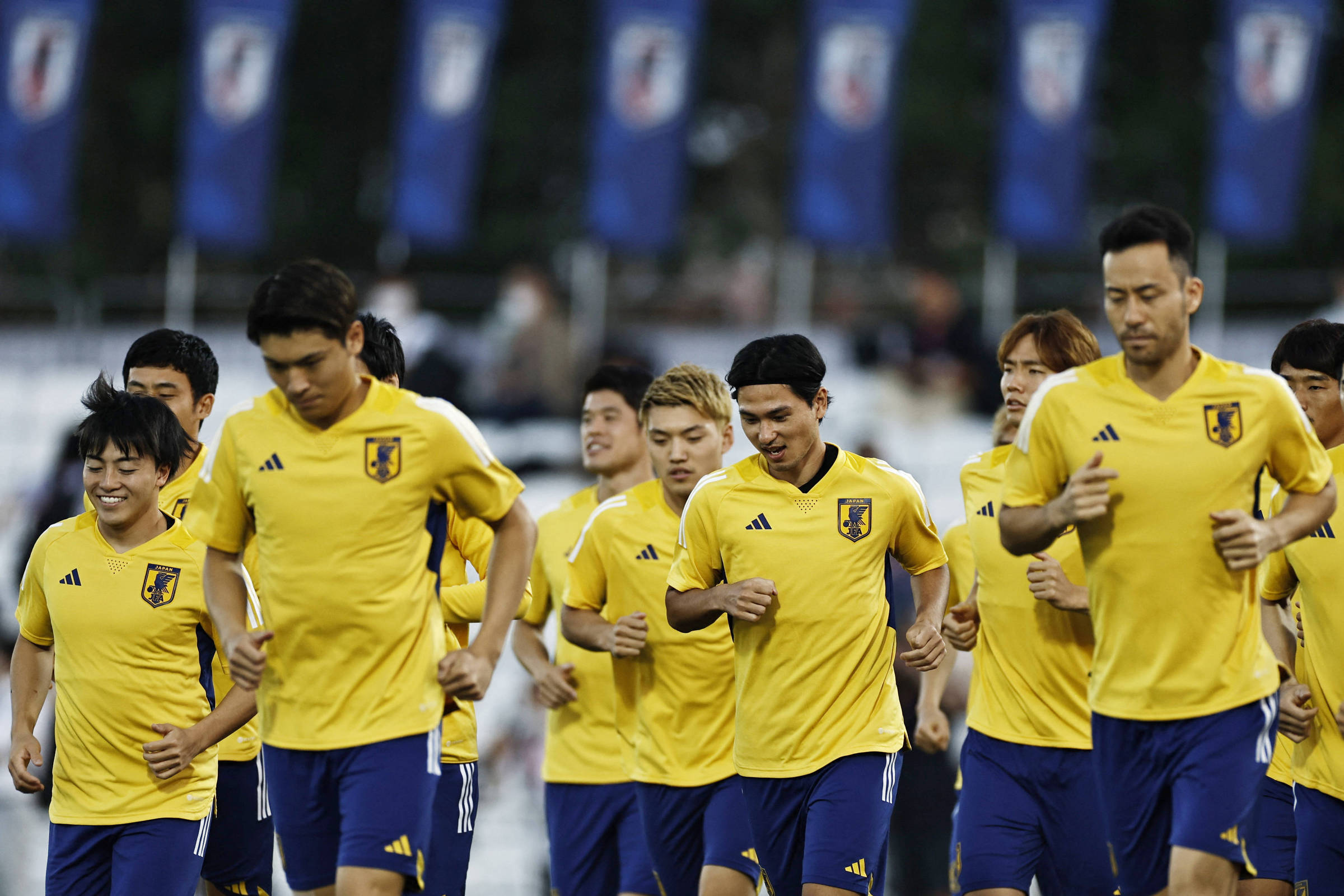 Saiu ou não? Japonês cria jogo inspirado em polêmica da Copa