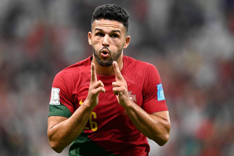 O atacante Gonçalo Ramos comemora o primeiro gol da vitória de Portugal