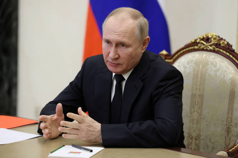 O presidente da Rússia, Vladimir Putin, participa de reunião do Conselho de Segurança, em Moscou
