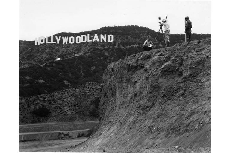 Veja a linha do tempo do letreiro de Hollywood