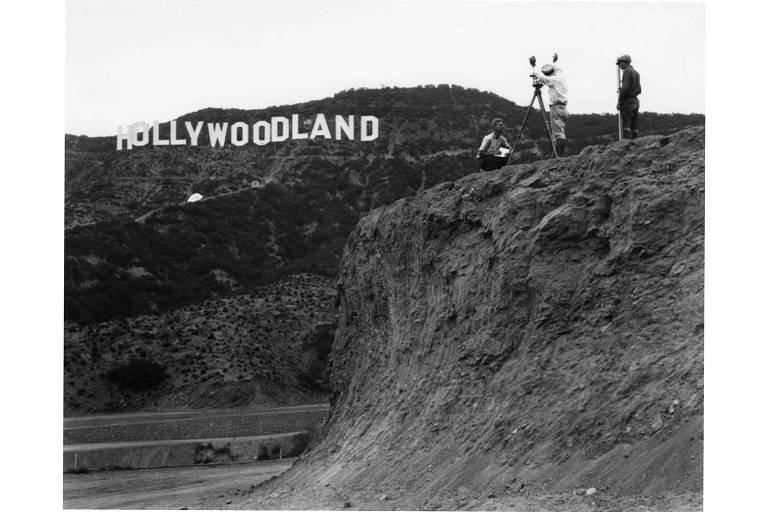 Letreiro de Hollywood é vandalizado novamente na virada do ano