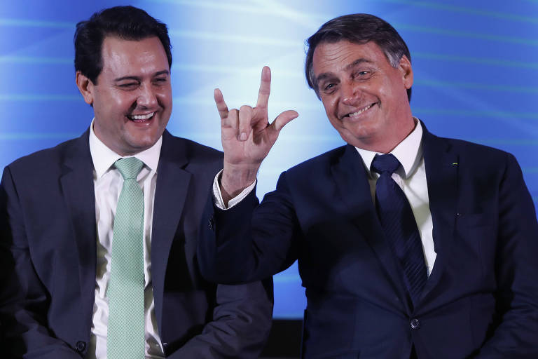 Ratinho Jr. infla secretarias e mira verbas de Lula após se engajar a Bolsonaro