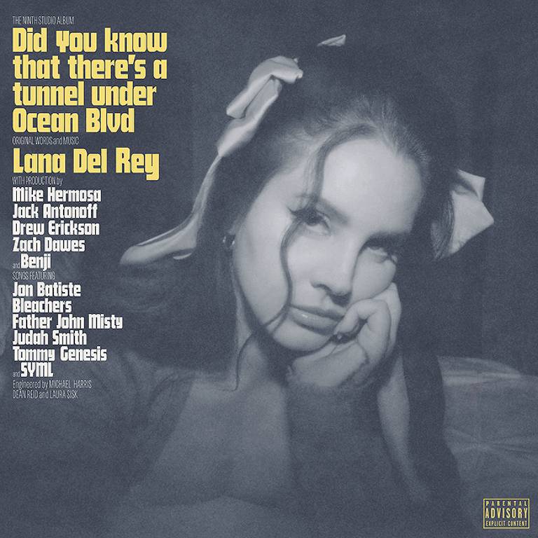 Capa do álbum 'Did You Know That Theres a Tunnel Under Ocean Blvd', de Lana Del Rey.