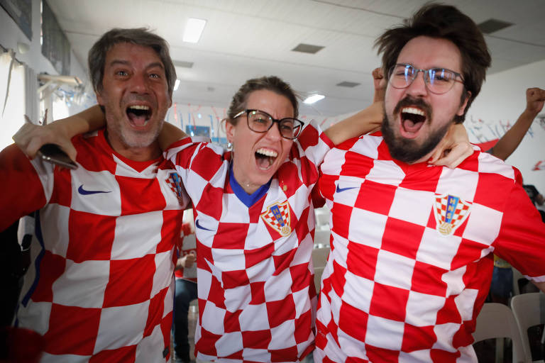 Em SP, croatas explodem com classificação sobre o Brasil