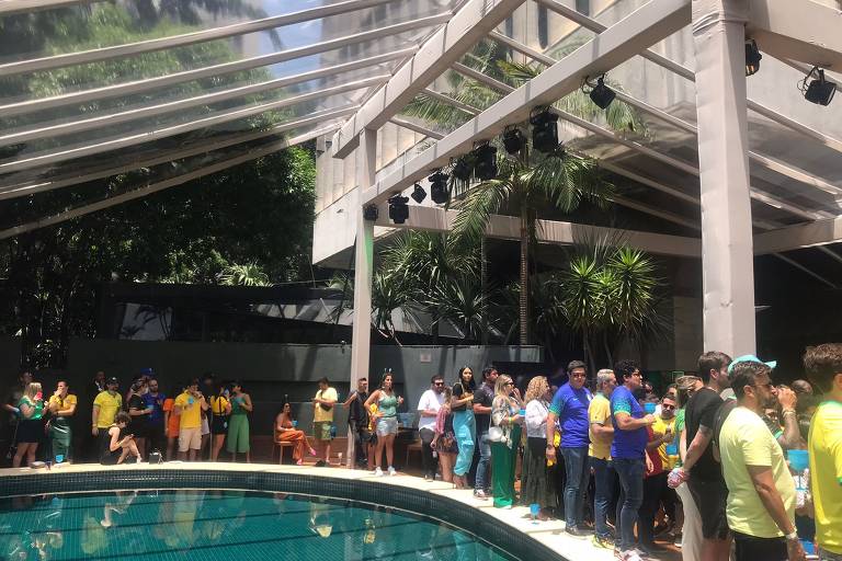 Evento reúne torcedores para ver jogo Brasil e Croácia em hotel de luxo em São Paulo 