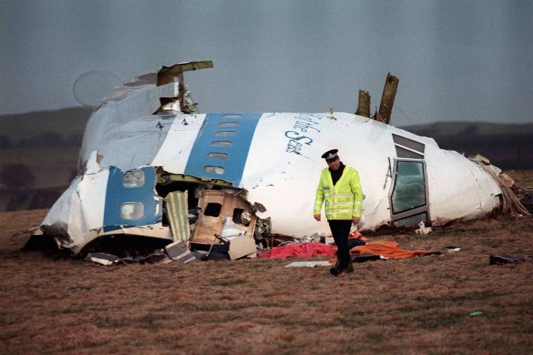 Suspeito de atentado de Lockerbie é detido pelos EUA 34 anos após bomba explodir avião